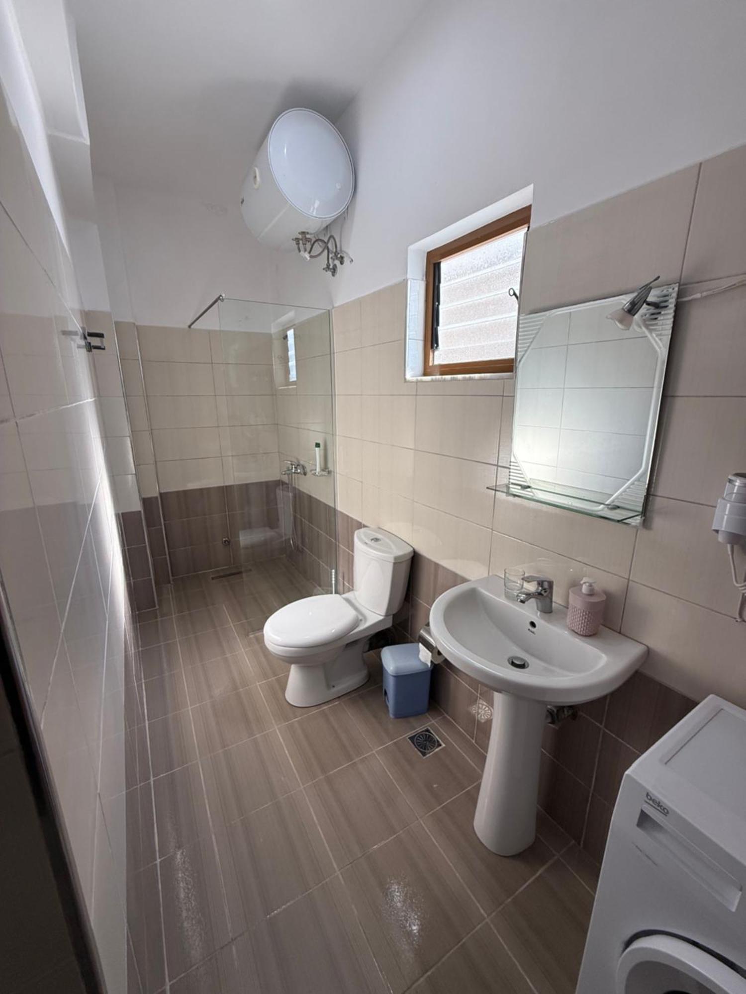 Amar Apartments ساراندا المظهر الخارجي الصورة