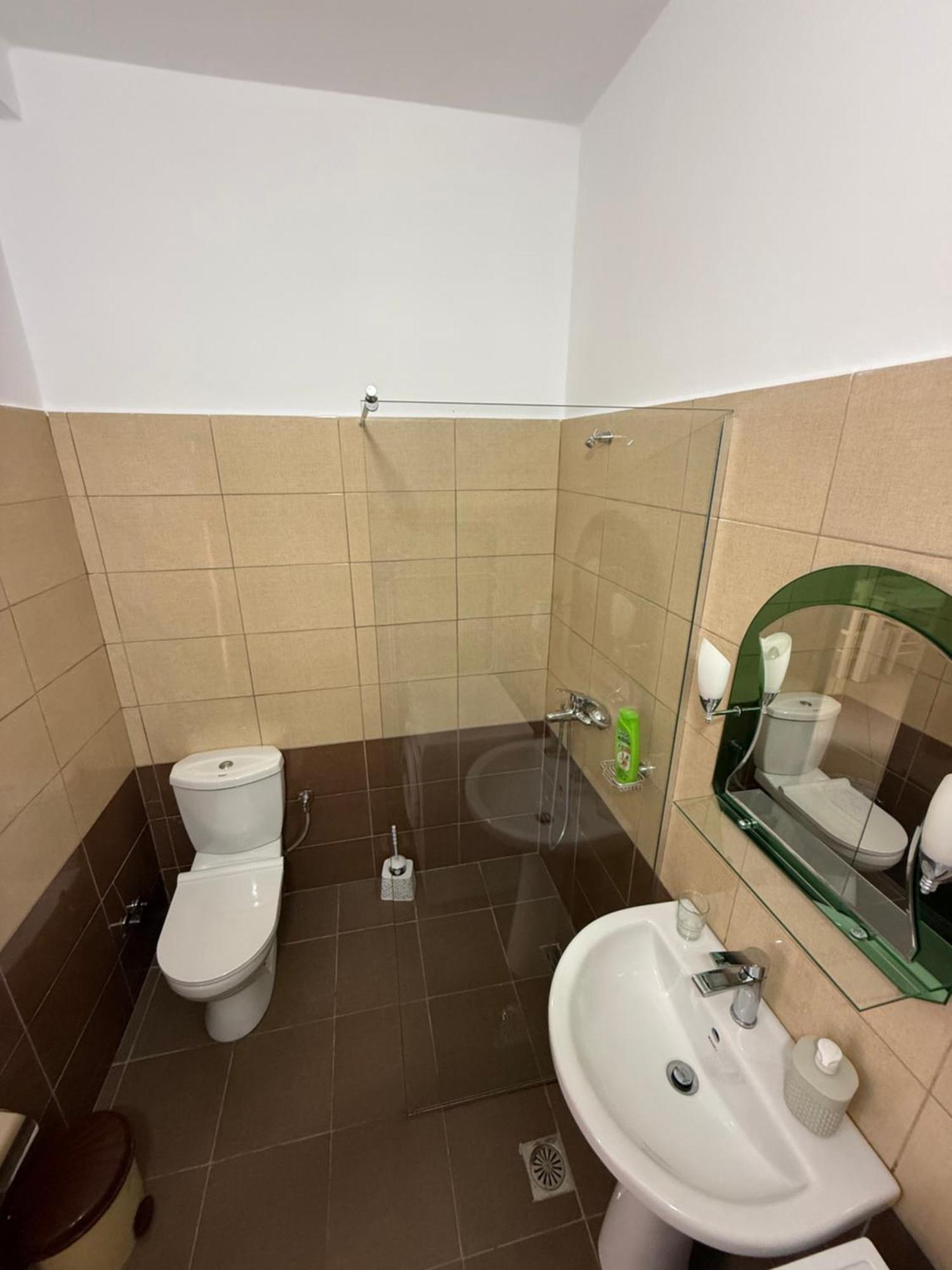 Amar Apartments ساراندا المظهر الخارجي الصورة